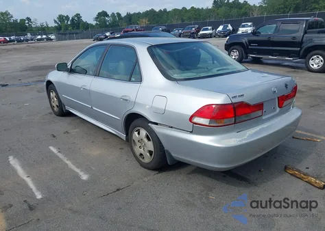 2002 Honda Accord 3.0 Ex z USA, uszkodzony, nr VIN 1HGCG16512A024582